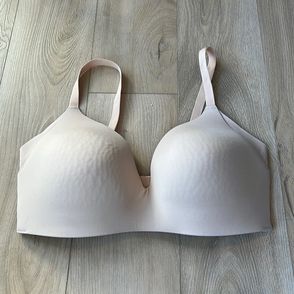 Knix Beige Bra - Picture 1 of 3